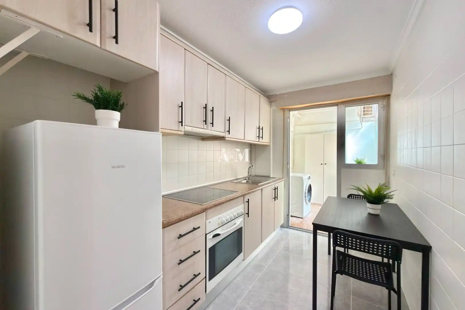 Küche von Wohnung zur Miete in Torrevieja mit Klimaanlage, Heizung und Terrasse