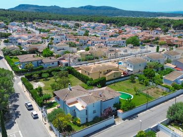 Casa con balcón en venta en Riells