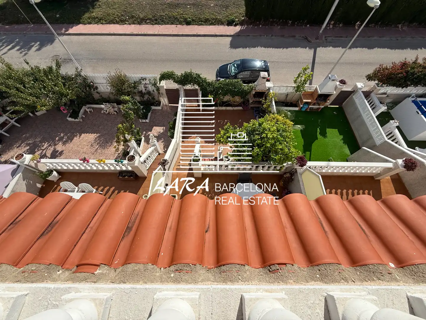 Vista exterior de Casa adosada en venda en Creixell amb Aire condicionat, Calefacció i Jardí privat