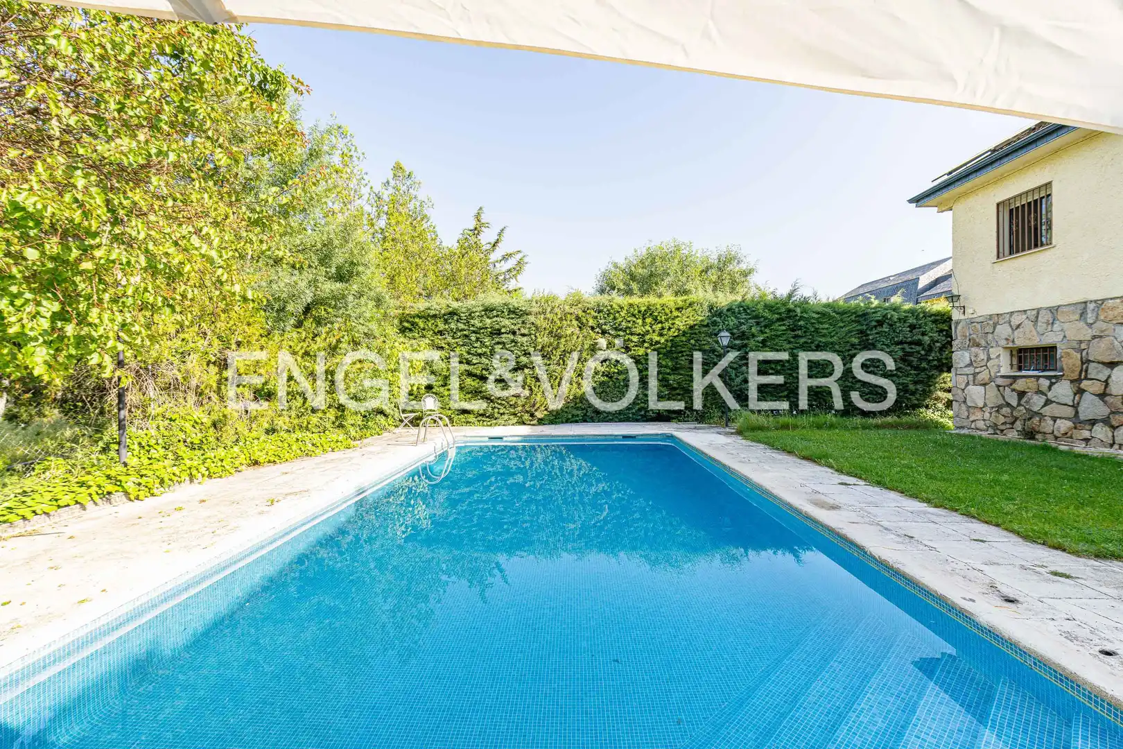 Swimming pool of Detached homes for sale in El Escorial  with Heating, Private garden and Terrace