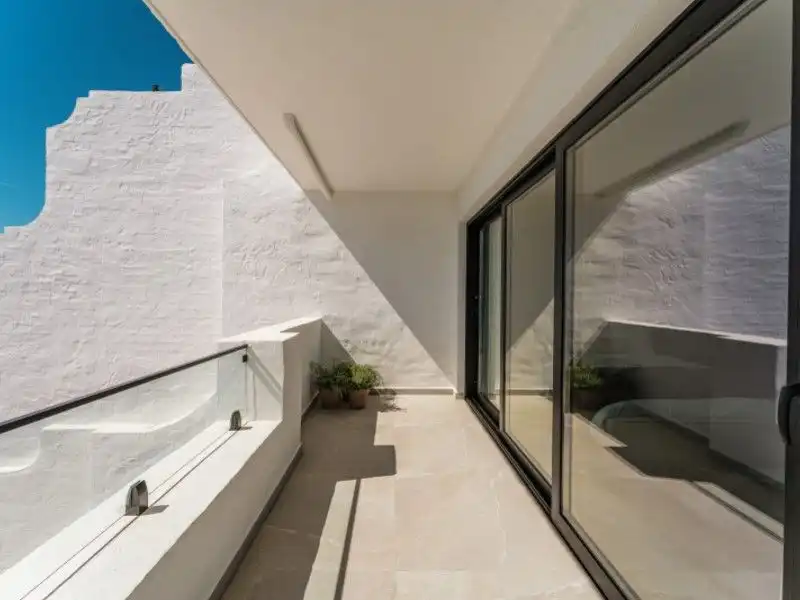 Apartamento con piscina en venta en Calle Hernán Cortés 9, imagen 16