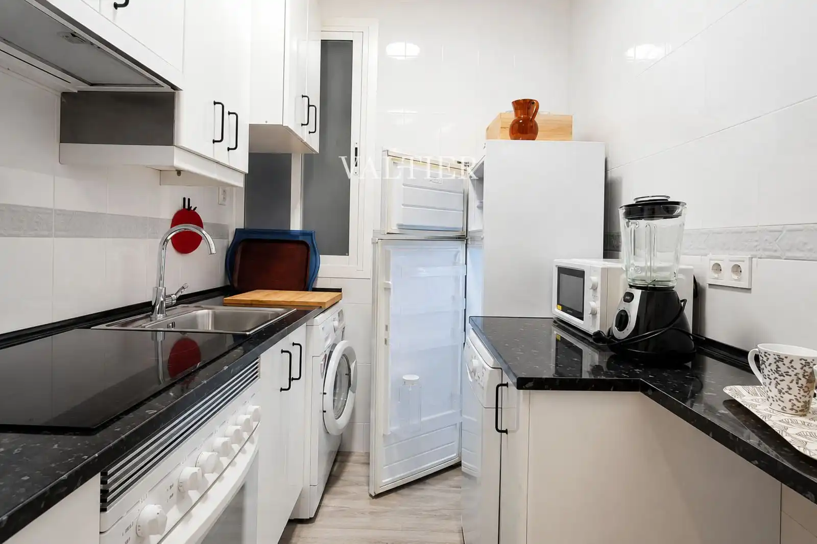 Kitchen of Flat for sale in Madrid  with Heating, Terrace and Furnished