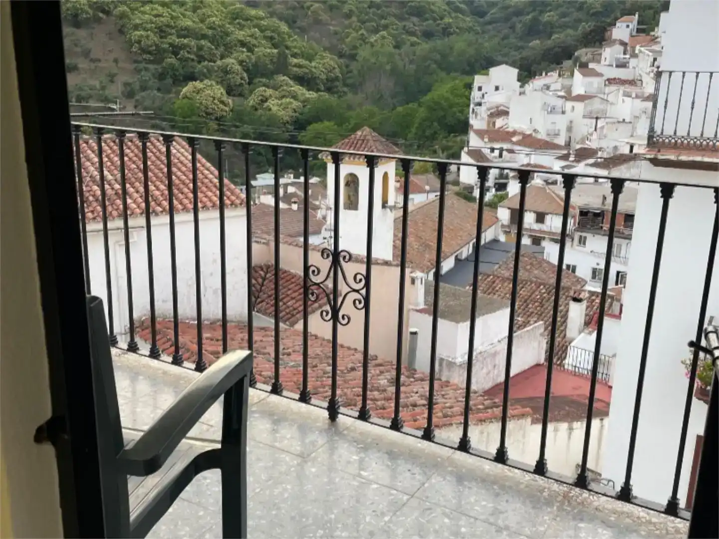 Terrassa de Casa adosada en venda en Igualeja amb Traster, Moblat i Balcó