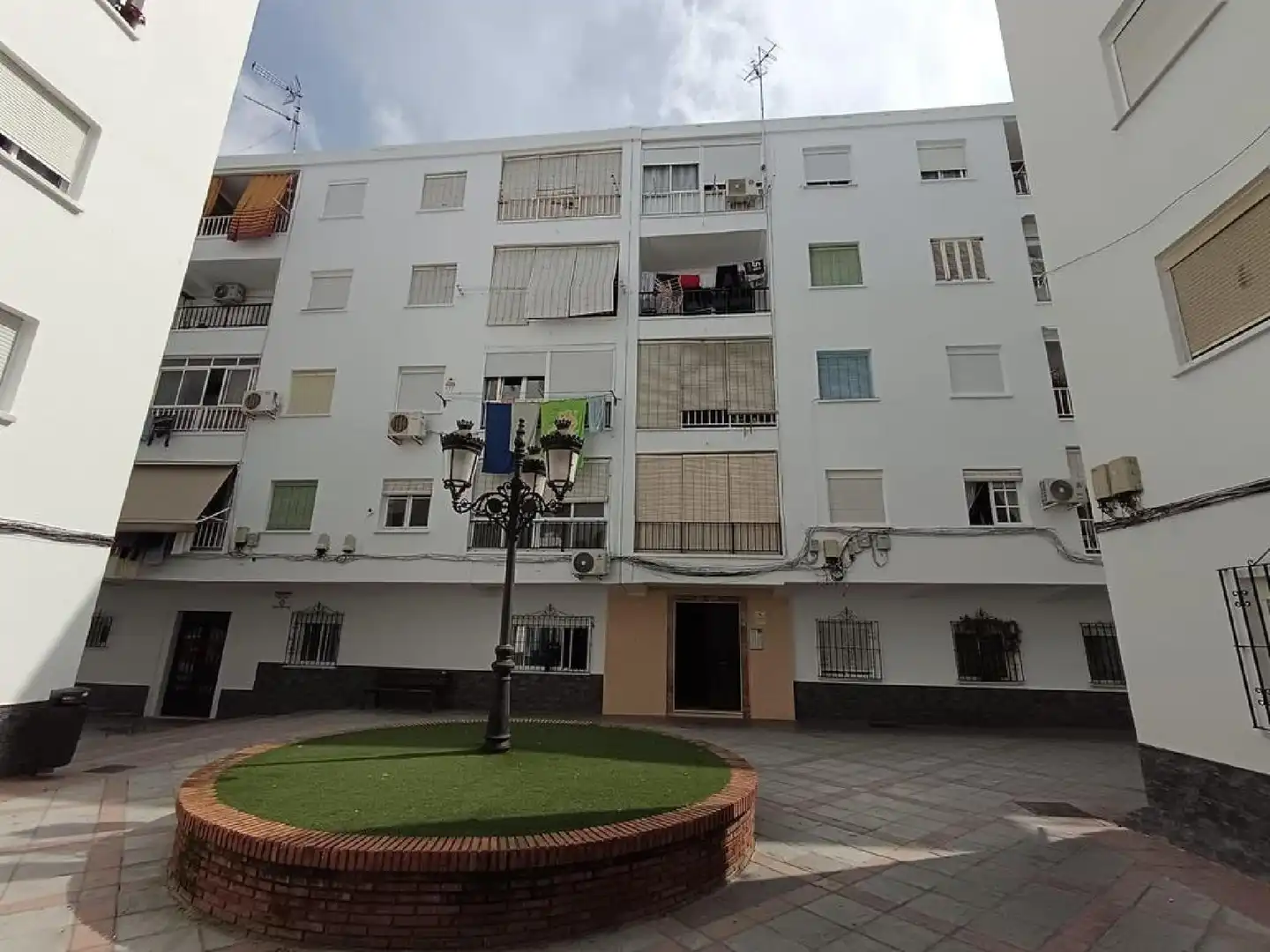 Vista exterior de Pis en venda en Alhaurín El Grande amb Terrassa