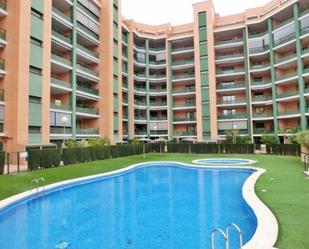 Piscina de Pis de lloguer en Paterna amb Aire condicionat i Terrassa