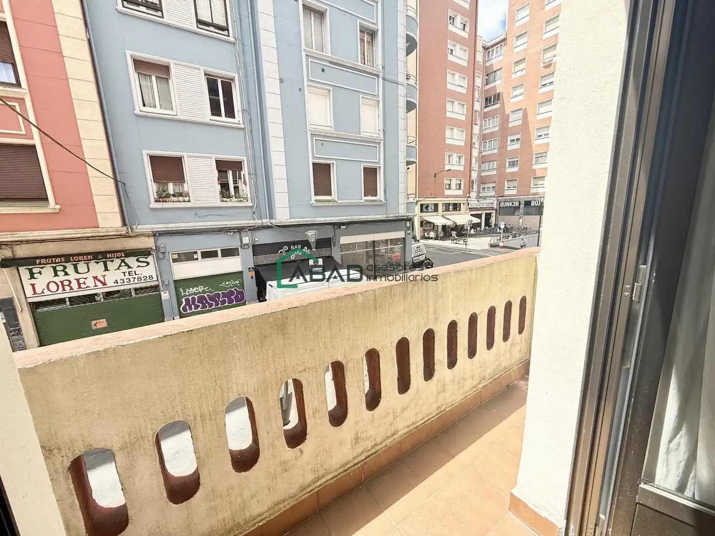 Pis en venda en Bilbao  amb Calefacció, Terrassa i Moblat