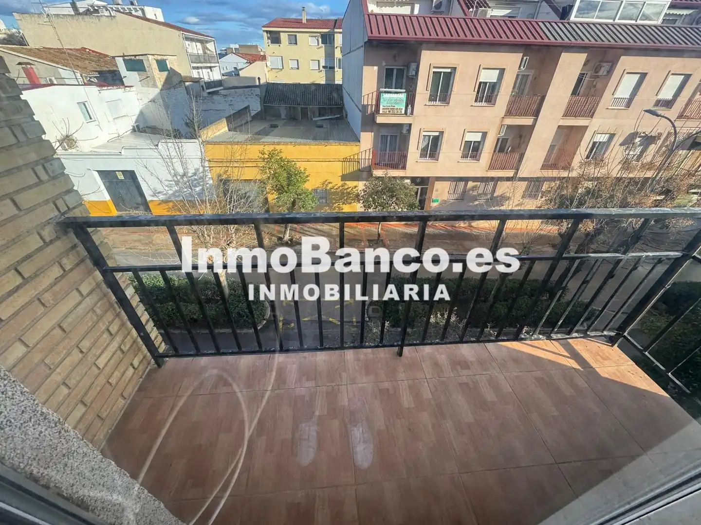 Vista exterior de Piso en venta en Chiva con Balcón