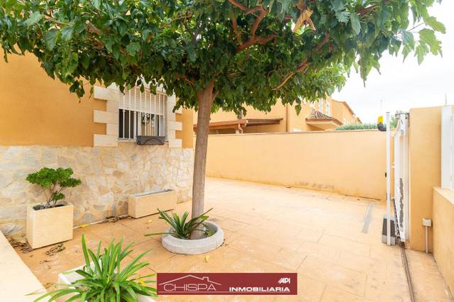 Casa adosada en Venta en Corral Nou - Montros - Estepar