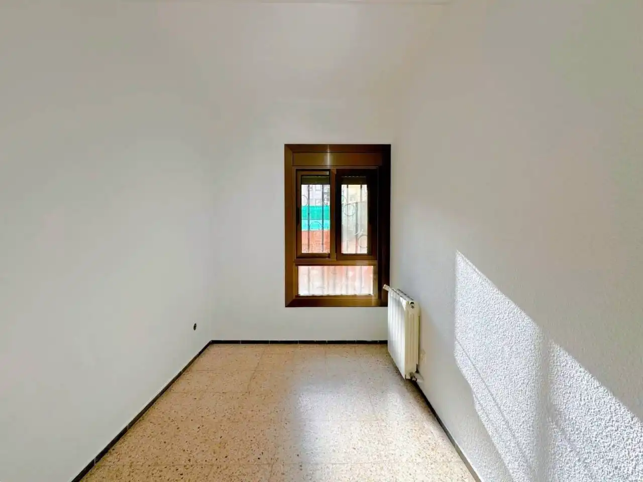 Bedroom of Flat for sale in Cerdanyola del Vallès  with Heating, Private garden and Terrace