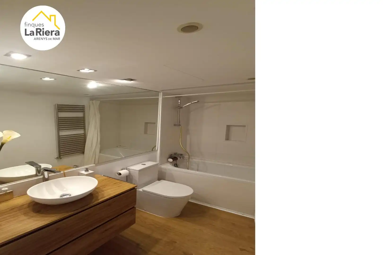 Baño de Piso en venta en Arenys de Mar con Aire acondicionado, Calefacción y Parquet
