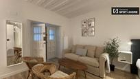 Living room of Flat to rent in  Madrid Capital  with Air Conditioner and Balcony