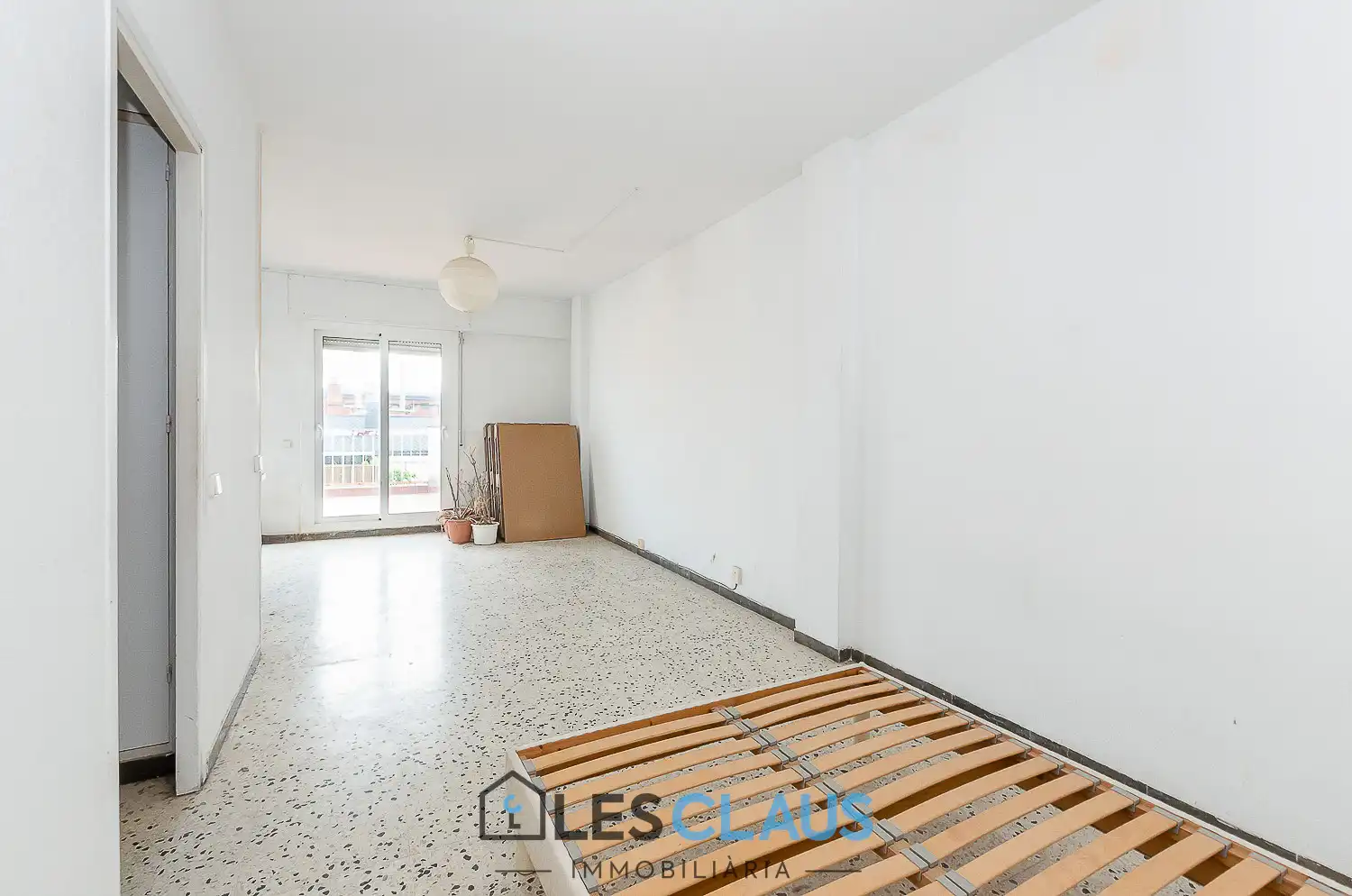 Außenansicht von Dachboden zum Verkauf in Barcelona mit Terrasse
