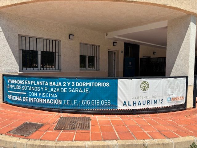 Aparcament de Casa adosada en venda en Alhaurín de la Torre amb Aire condicionat, Calefacció i Terrassa