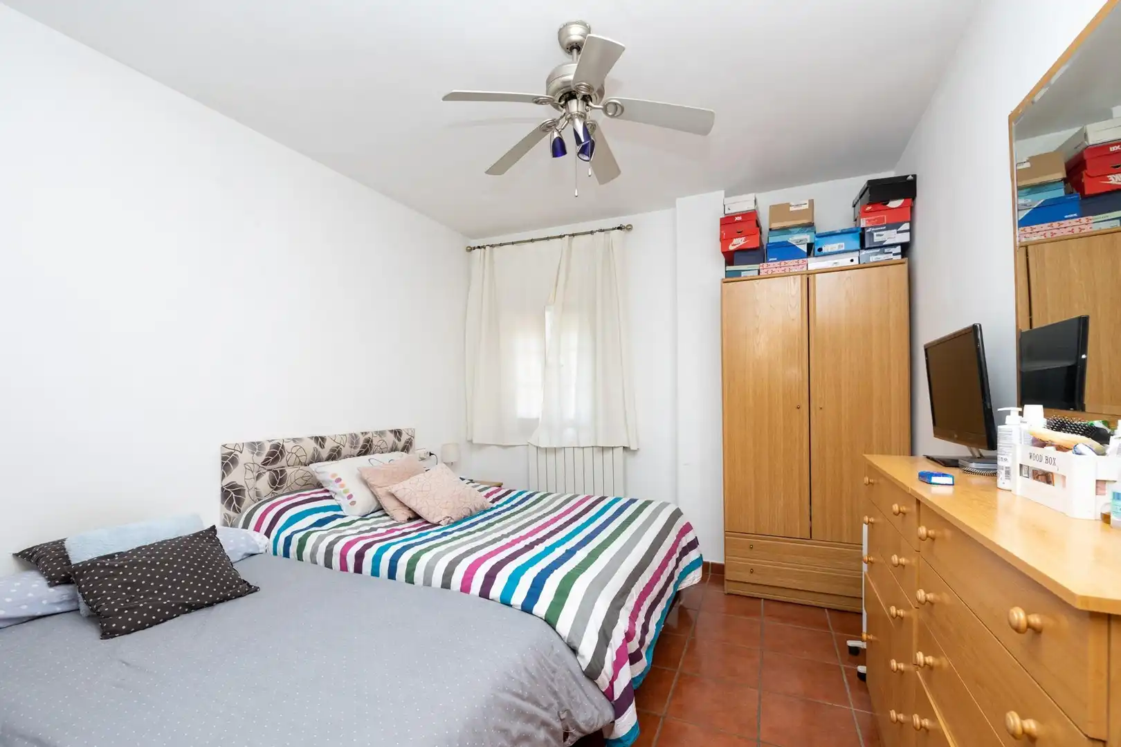 Habitación de Casa o chalet en venta en Ogíjares con Aire acondicionado, Calefacción y Terraza