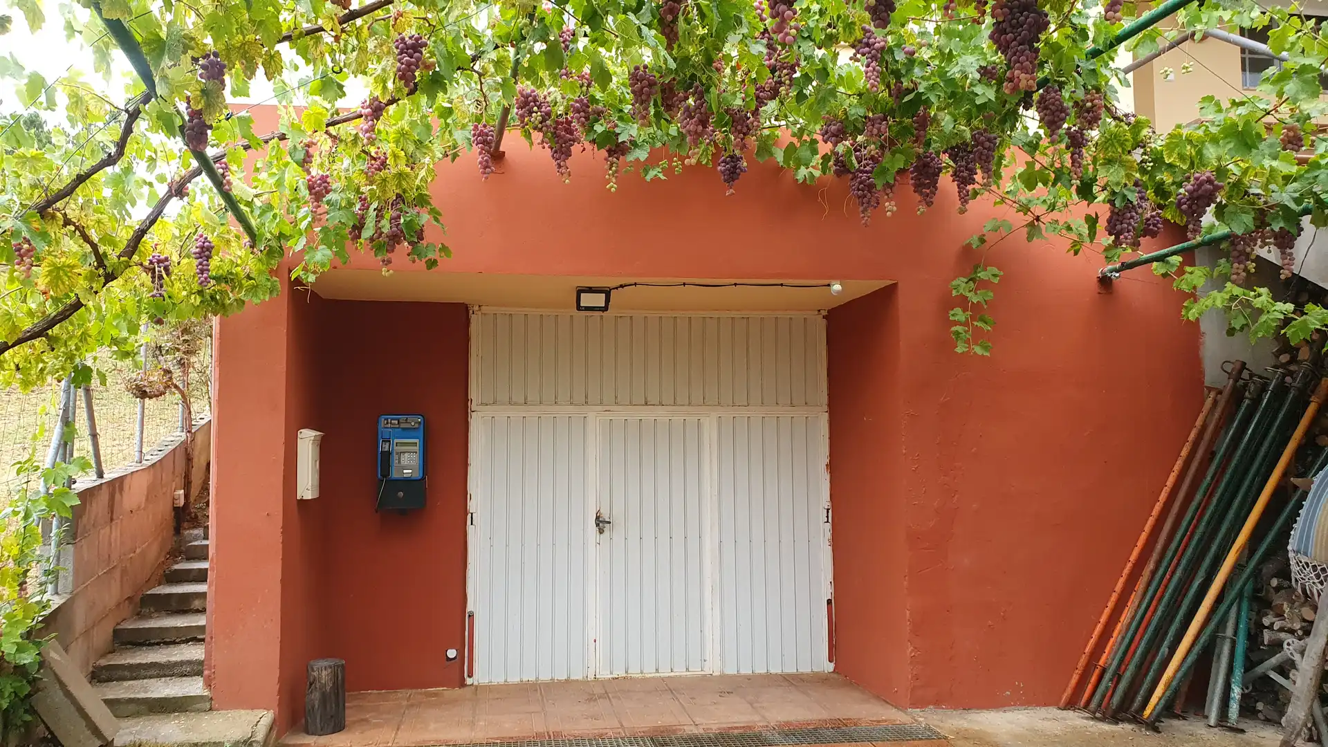 Vista exterior de Casa o chalet en venta en Vega de Espinareda con Calefacción, Jardín privado y Terraza