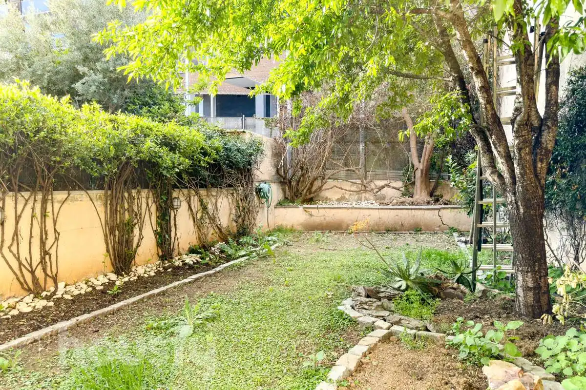 Jardín de Casa o chalet en venta en Barcelona con Aire acondicionado, Calefacción y Jardín privado