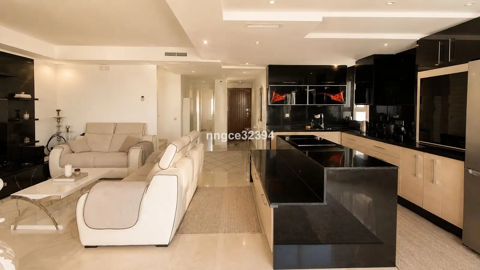Sala de estar de Ático en venta en Marbella con Aire acondicionado, Terraza y Amueblado