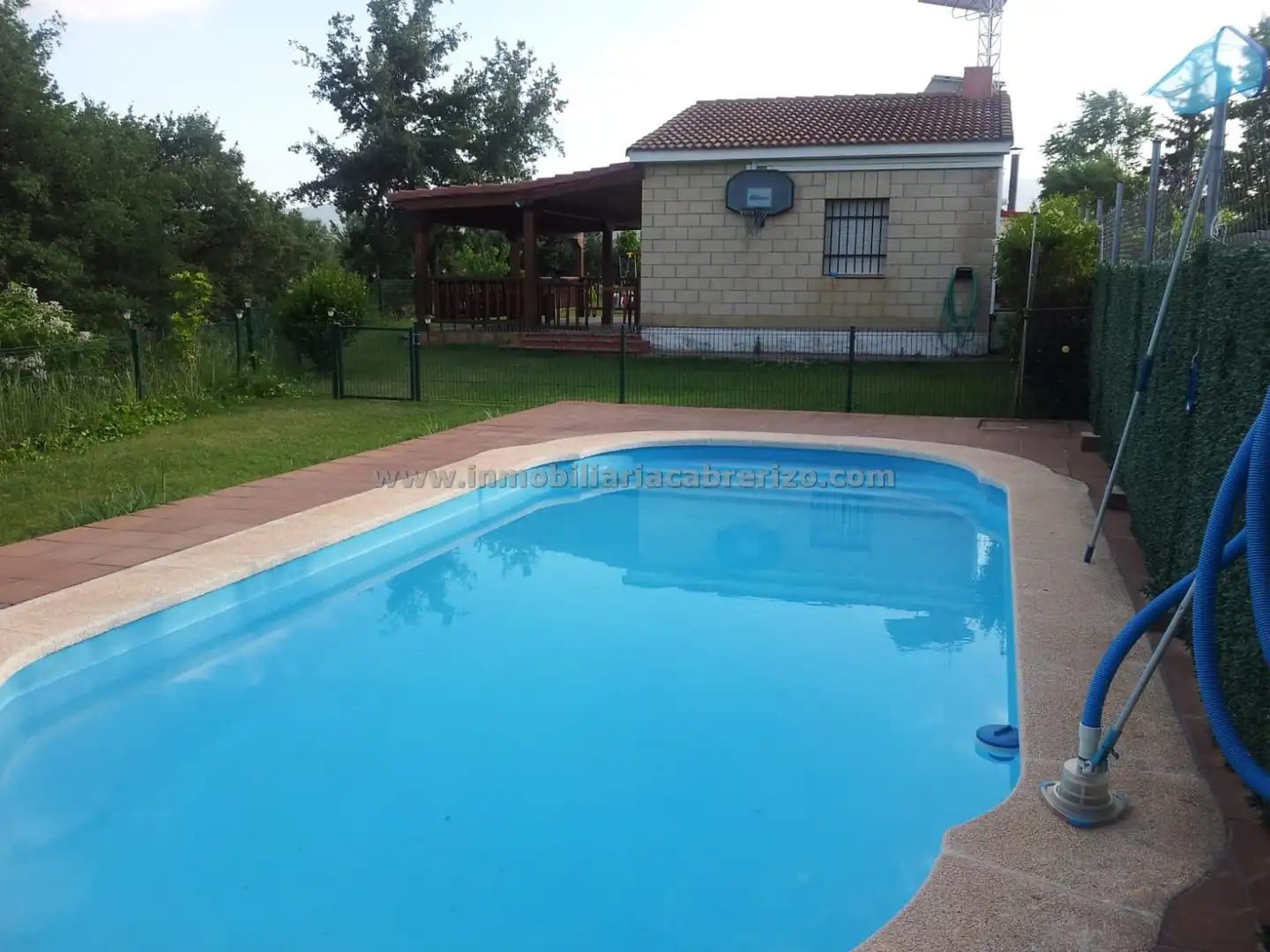 Piscina de Casa o chalet en venta en Sojuela con Calefacción, Jardín privado y Terraza