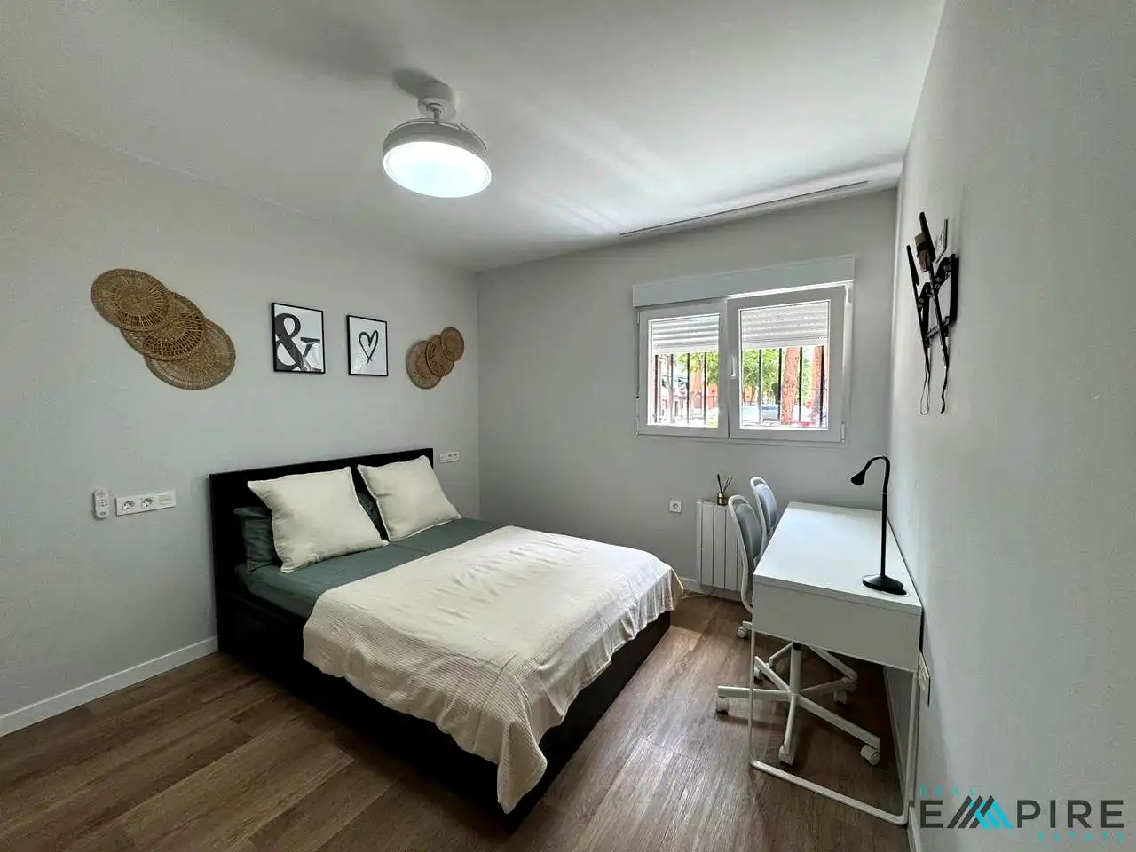 Schlafzimmer von Erdgeschoss zur untervermieten in Fuenlabrada mit Heizung, Möbliert und Internet