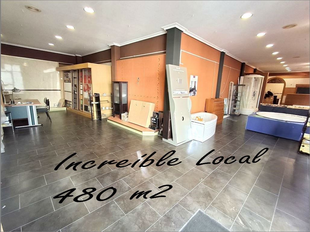 Building for sale in La Roda