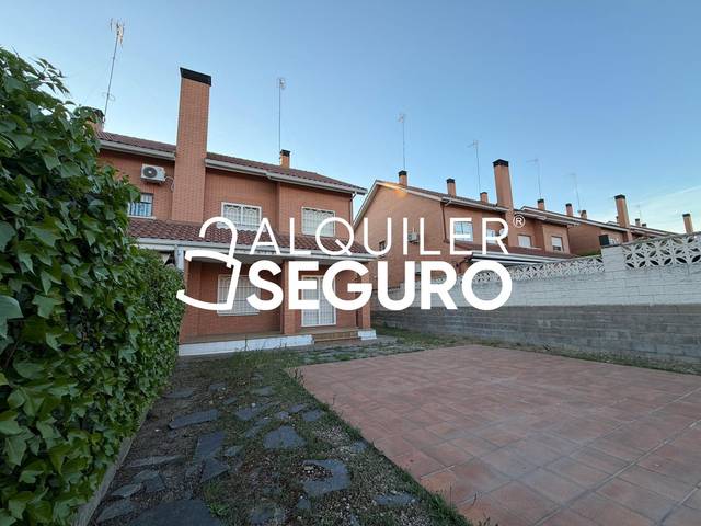 Casa-chalet en Alquiler en Jovellanos en Urbanizaciones