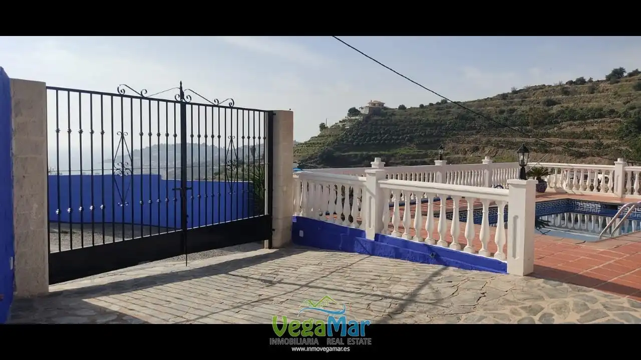 Houses for rent in Loma de la Golondrina, Ítrabo