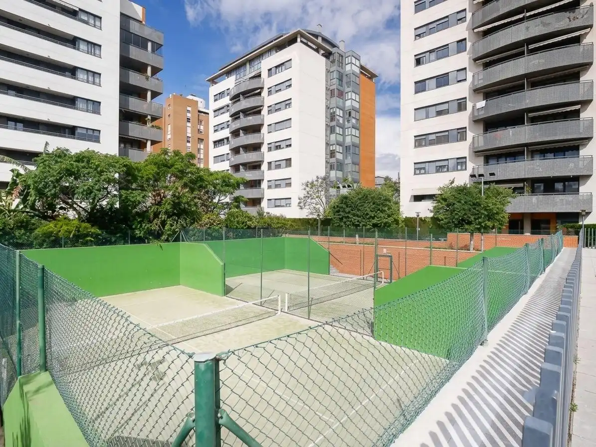 Exterior view of Flat for rent in Valencia  with Heating, Furnished and Balcony