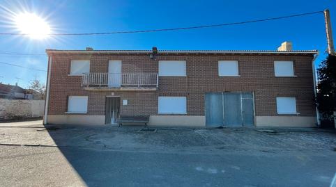 Foto 2 de Casa o xalet en venda a Calle Samboal, Villabáñez, Valladolid