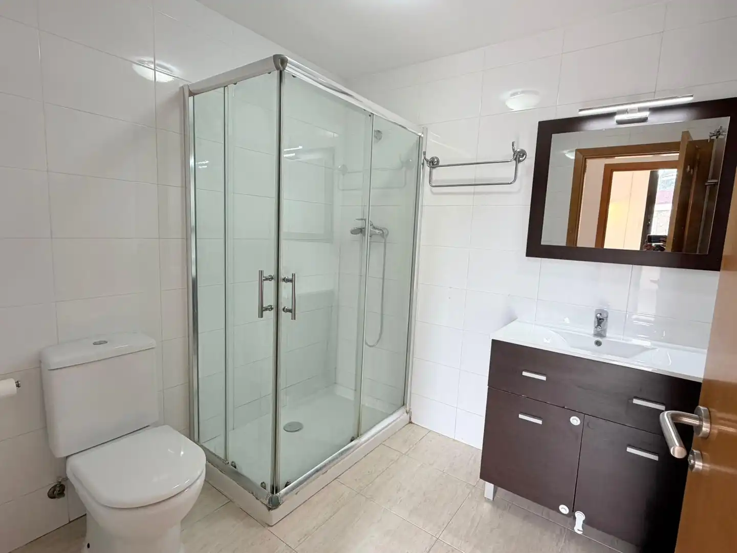 Baño de Piso de alquiler en Igualada con Calefacción y Terraza