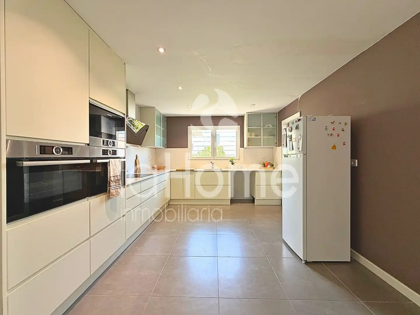 Cocina de Casa o chalet en venta en Paterna con Aire acondicionado, Calefacción y Jardín privado
