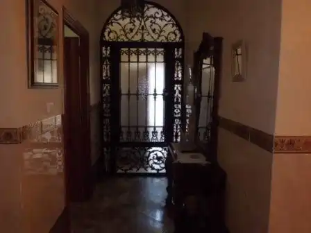 Casa Céntrica de 2 plantas en el Distrito de Pueblonuevo , consta de plt baja: Cochera, 1 despacho, 1 salon-comedor amplio, una sa, imatge 2