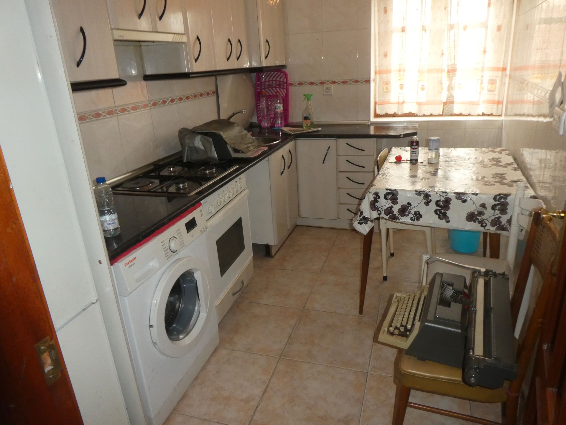 Kitchen of Flat for sale in Burgos Capital  with Heating, Parquet flooring and Furnished