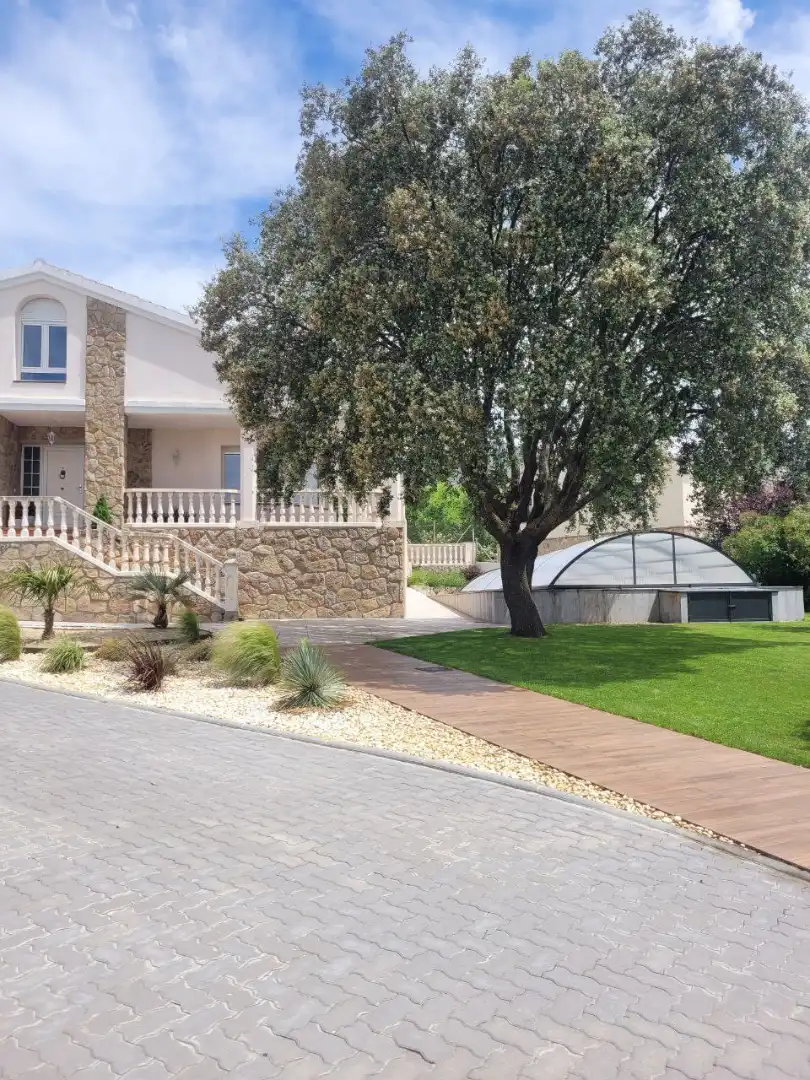 Garden of Houses for sale in Otero de Herreros  with Air Conditioner, Heating and Private garden