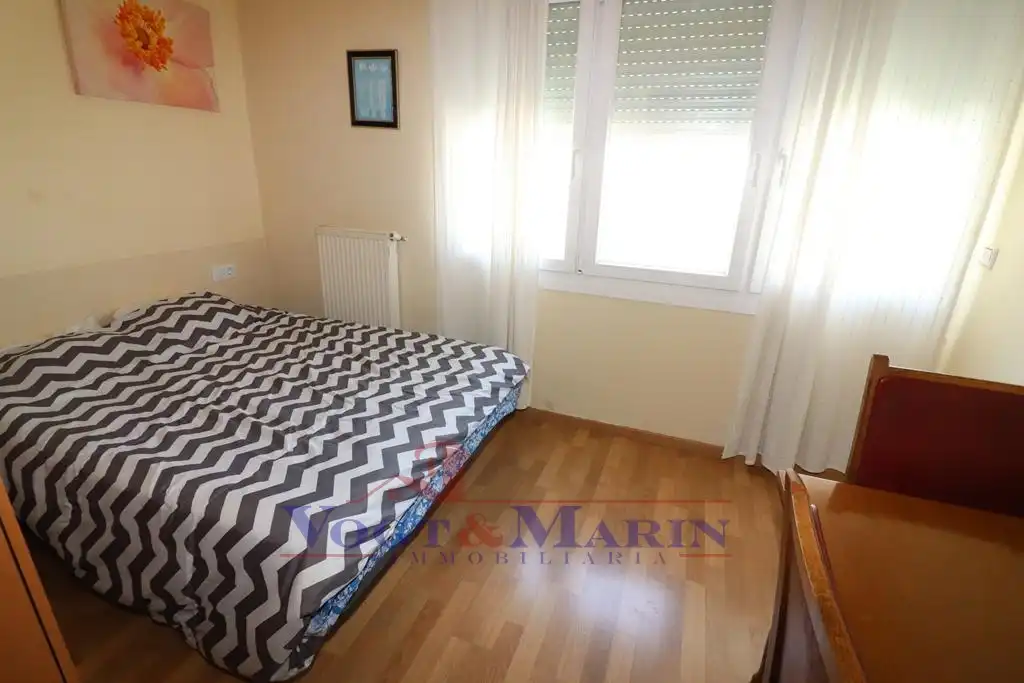 Casa con terraza en venta en Carrer Montgrí, imagen 12