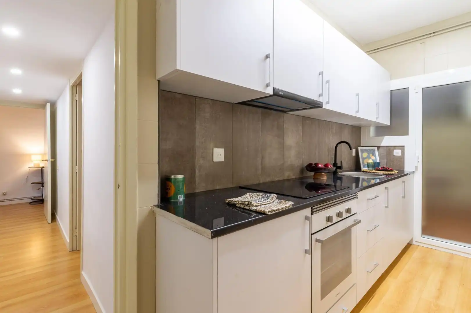 Cuina de Pis en venda en Barcelona amb Calefacció i Terrassa