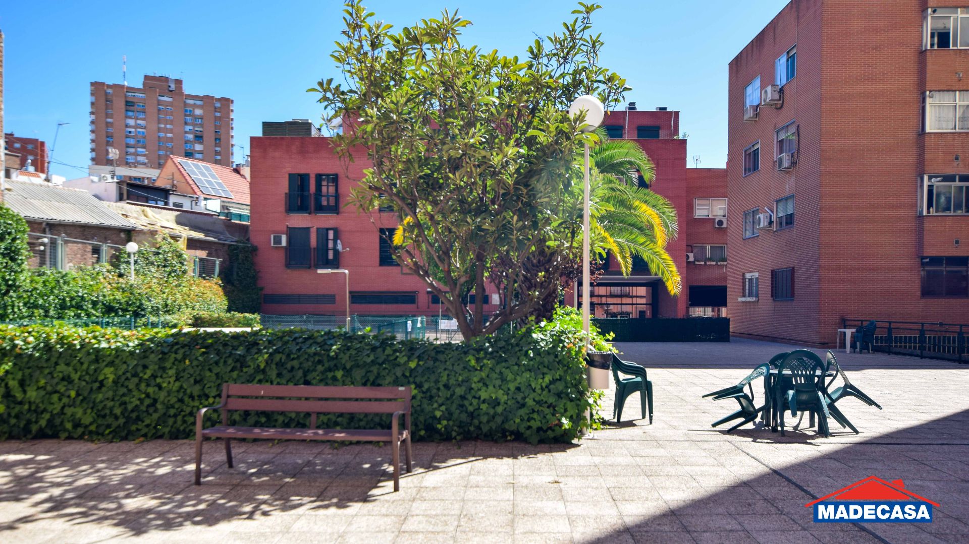 Vista exterior de Piso en venta en  Madrid Capital con Aire acondicionado, Calefacción y Balcón