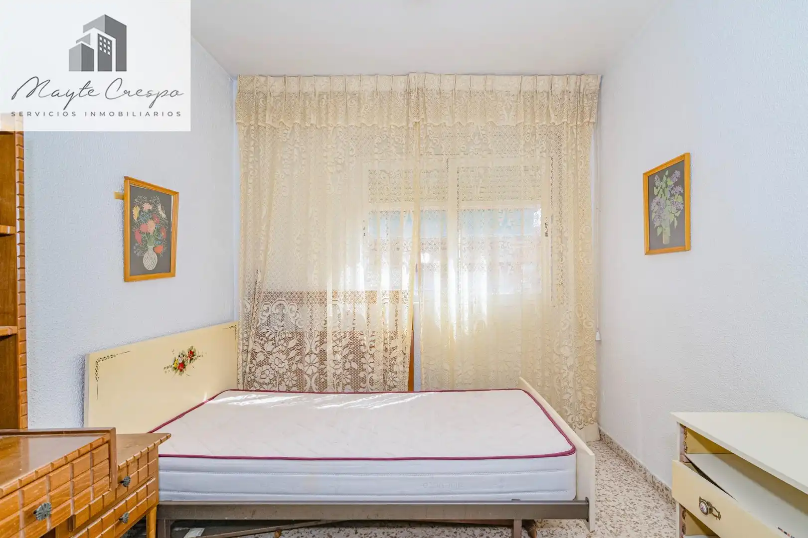 Habitación de Piso en venta en Granada con Aire acondicionado y Balcón