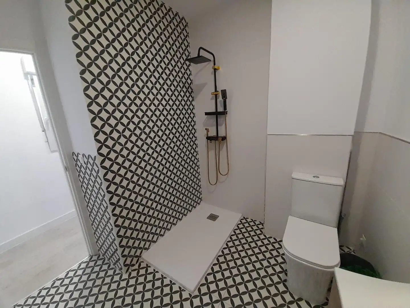 Bathroom of Flat for sale in Ponferrada  with Heating and Terrace