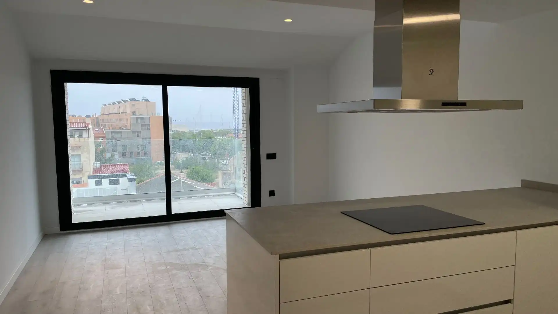 Cuina de Dúplex en venda en Mataró amb Aire condicionat, Calefacció i Terrassa
