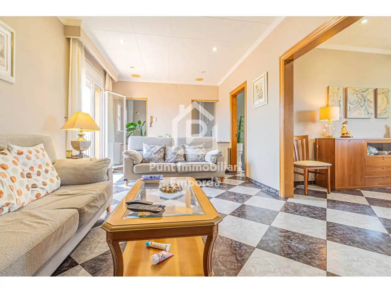 Sala de estar de Dúplex en venta en Figueres con Terraza