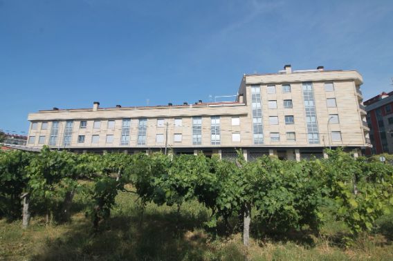 Exterior view of Flat for sale in Salvaterra de Miño  with Heating and Storage room
