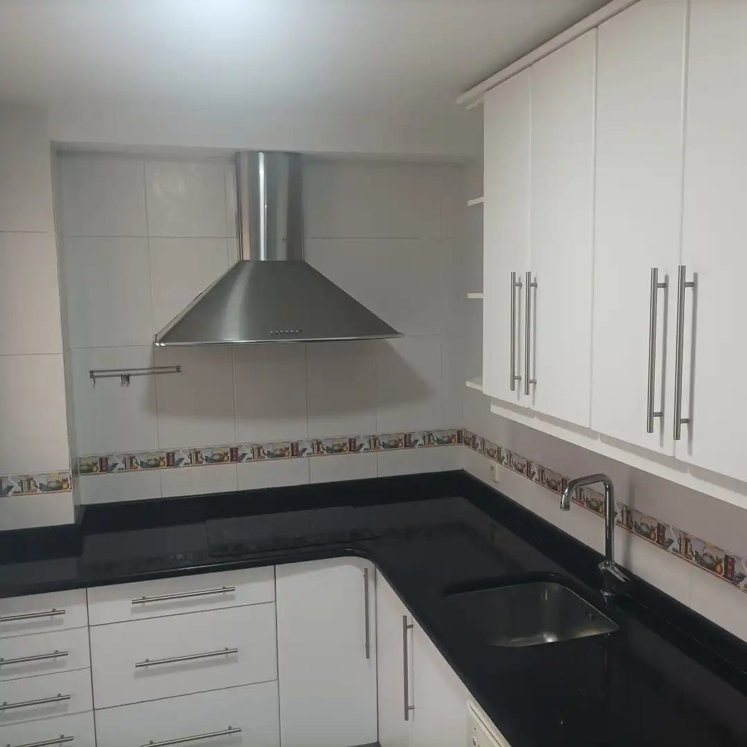 Cocina de Ático en venta en Quintanar de la Orden con Aire acondicionado, Calefacción y Parquet