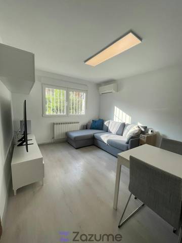 Piso en Alquiler en C. de Gerardo Cordón en Ventas