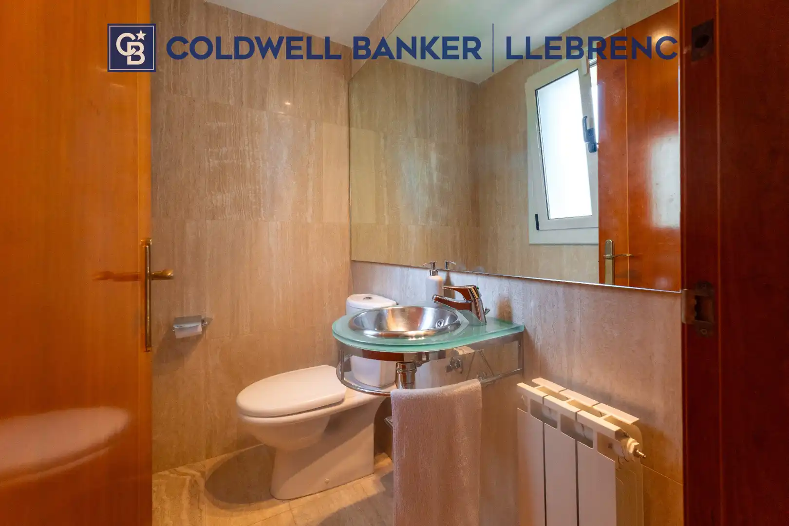 Baño de Casa o chalet de alquiler en Barcelona con Aire acondicionado, Calefacción y Jardín privado