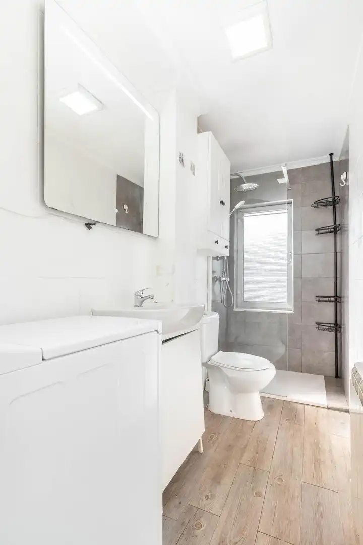 Baño de Piso en venta en Avilés con Calefacción