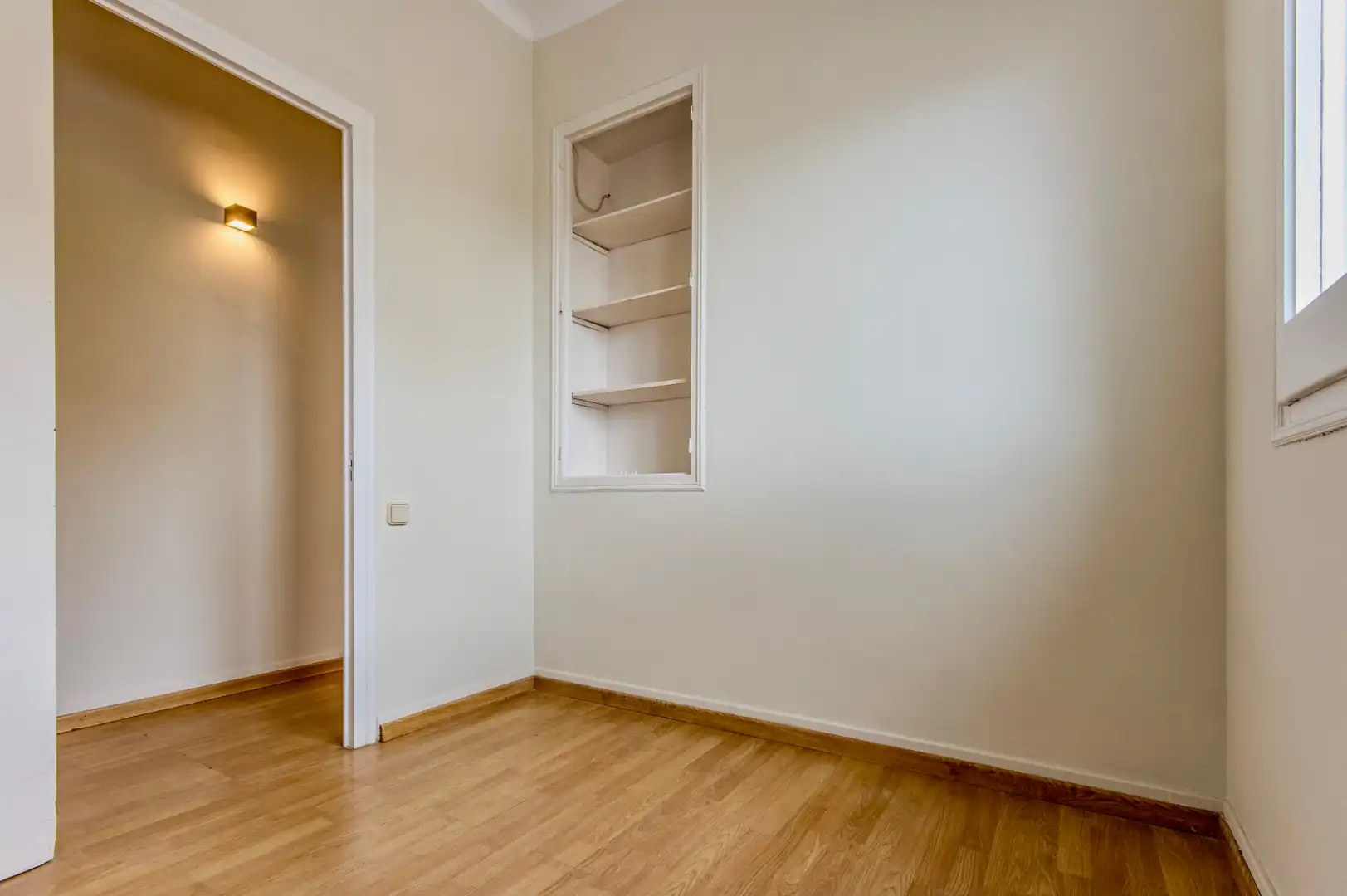Habitación de Casa o chalet en venta en Premià de Mar con Parquet, Balcón y Alarma