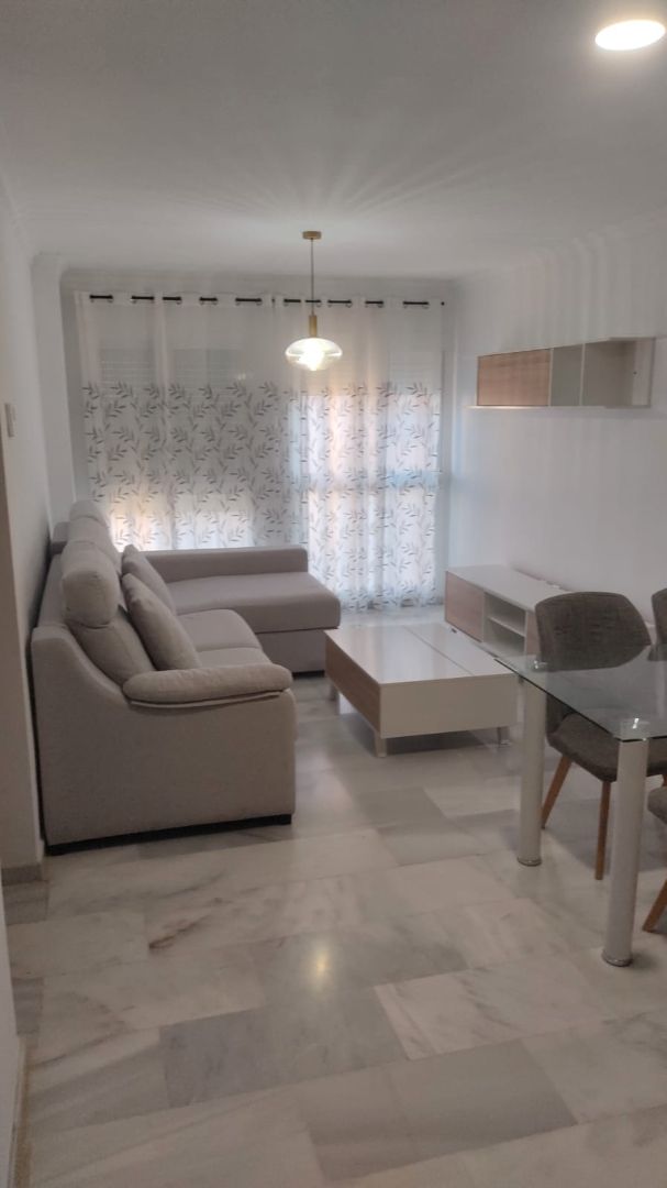 Living room of Flat to rent in Fuengirola  with Air Conditioner, Oven and Washing machine