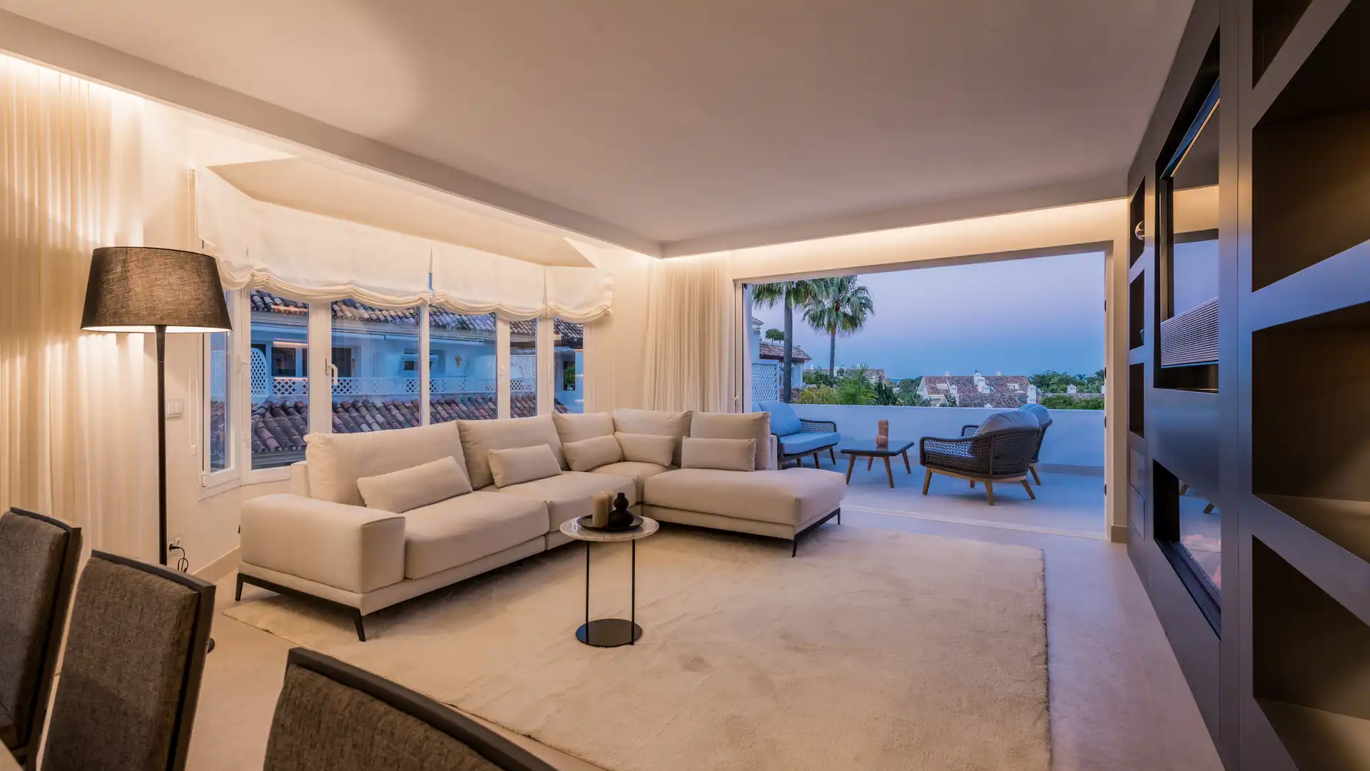 Living room of Apartments for sale in Marbella  with Air Conditioner, Heating and Terrace