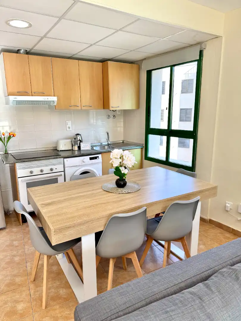 Cocina de Apartamento de alquiler en Salou con Terraza, Amueblado y Horno