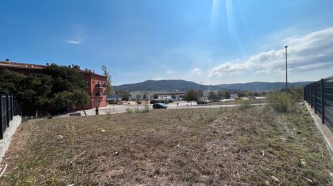 TERRENO ESQUINERO DE 613m²  EN LA SERRETA DE CARDEDEU!!